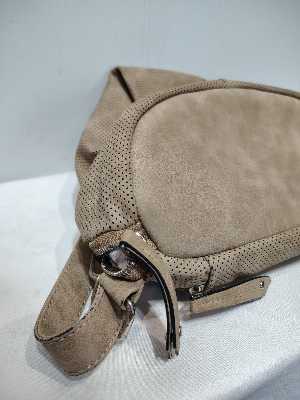 Suri Frey Romy Backpack Purse in Light Beige Large 13x13 Vegan Leather - Picture 11 of 12